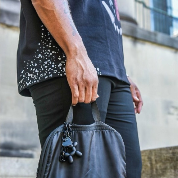 CUJO - Picture 4 of 5